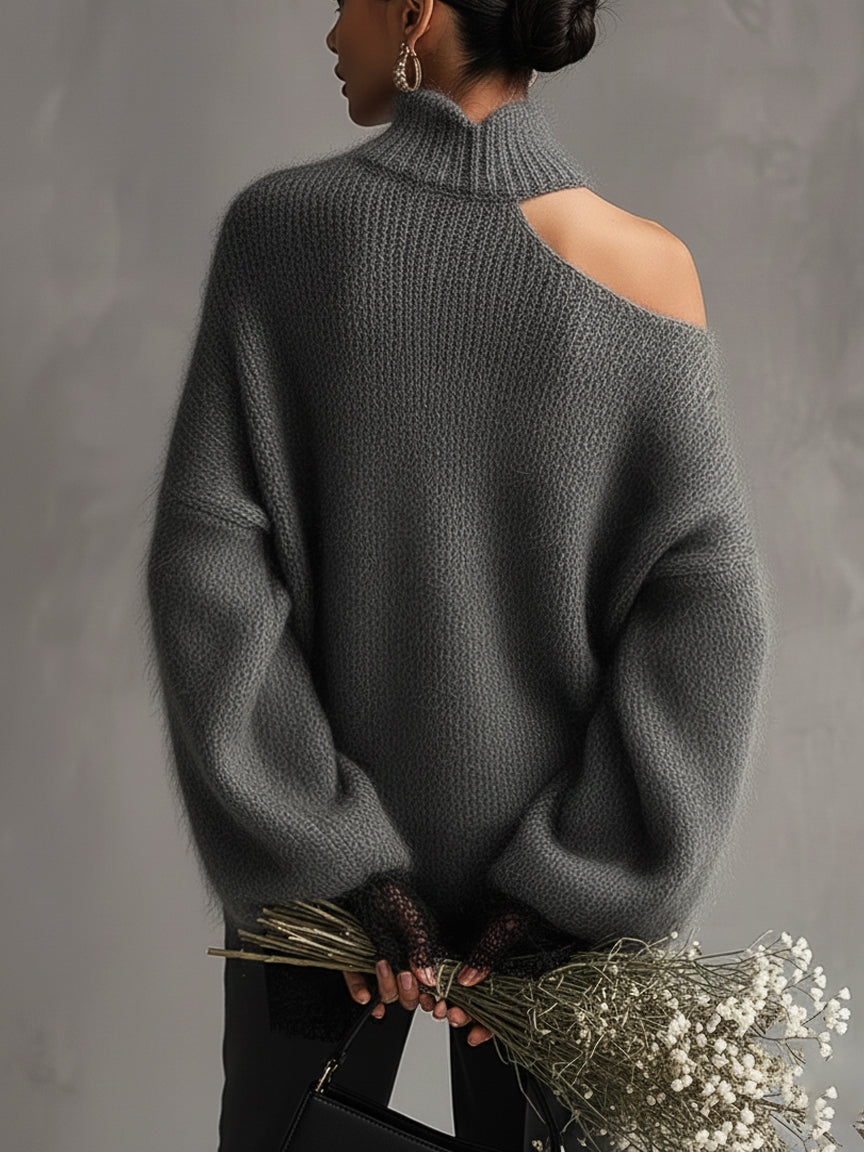 Chandail en tricot de mohair gris à poignets en dentelle