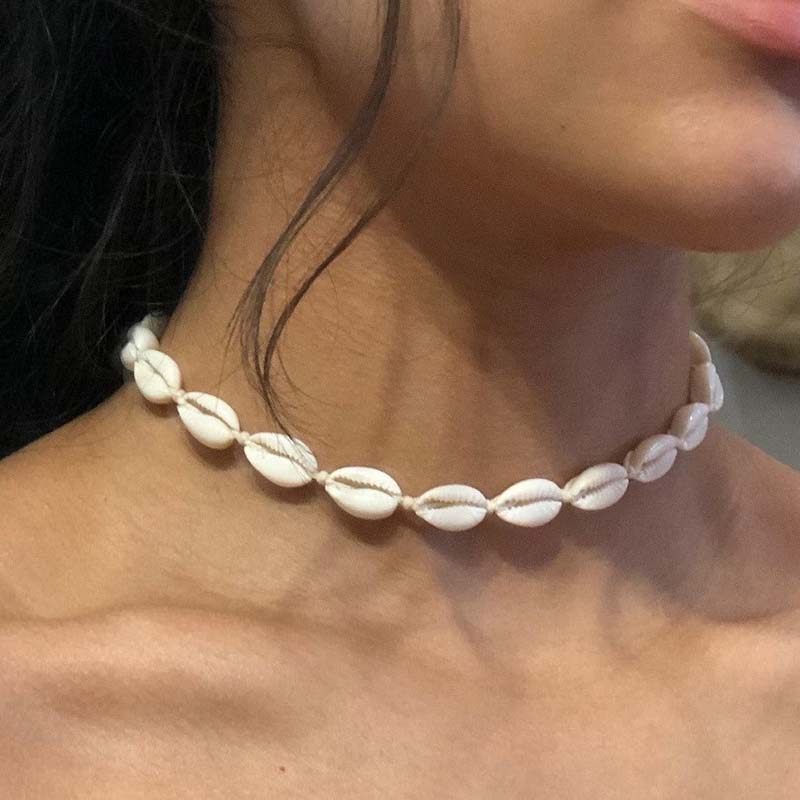 LS | Collier ras-de-cou en coquillages côtier pour femme