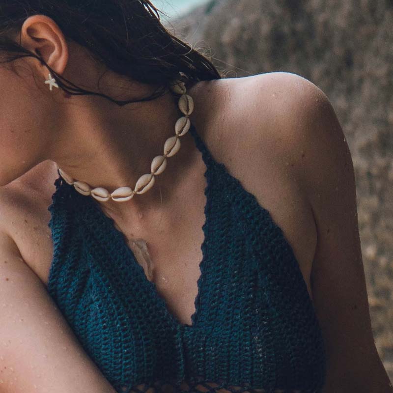 LS | Collier ras-de-cou en coquillages côtier pour femme
