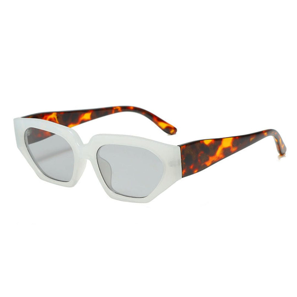 Lunettes de soleil Striking Vogue