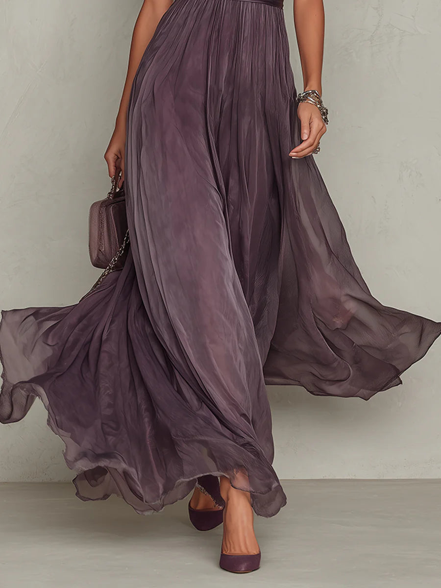 Olivia | Robe longue mauve à encolure trou de serrure, mousseline et bordure en dentelle